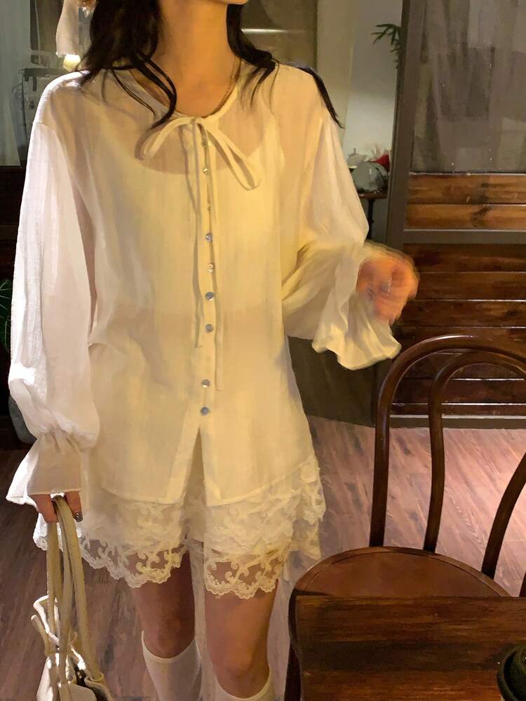 Women's Elegant Poetic Romantic Lace Textured Tie-Up Shirt And Shorts 2-Piece Set