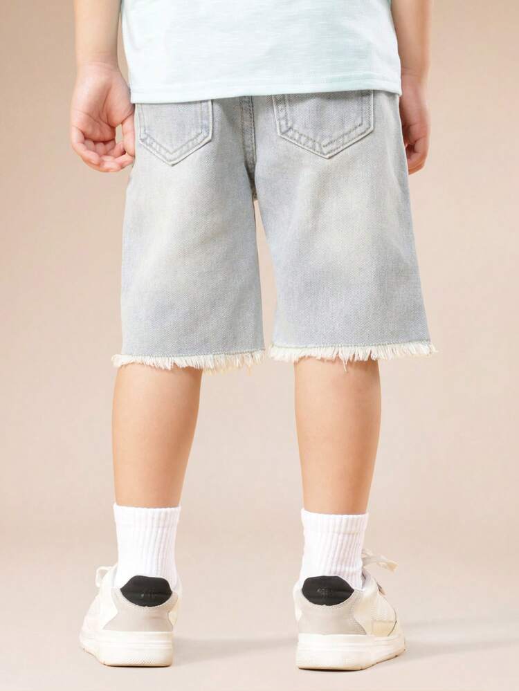 Pantaloncini in denim con orlo sfrangiato e lavaggio chiaro
