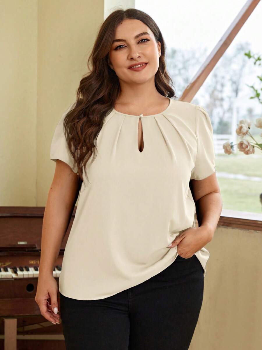SHEIN Clasi 大码女式夏季休闲日常通勤纯色开领褶皱花瓣袖衬衫 - 杏色 - 查看 1