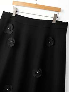 GlowEve CURVE Women's Fashionable Elegant 3D Floral A-Line Midi Skirt - Black - View 7