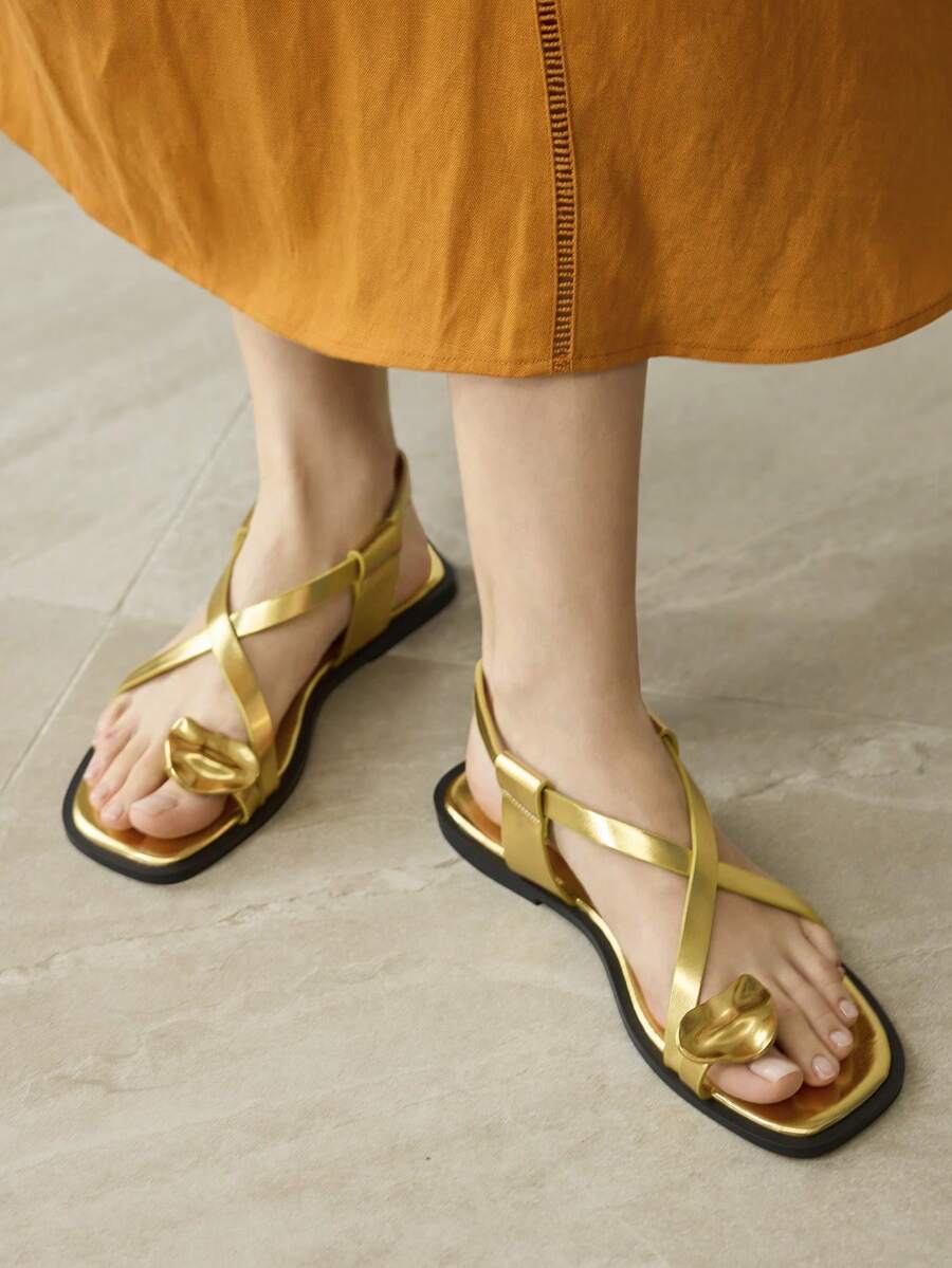 MOTF PREMIUM LADIES SUMMER FASHION CASUAL COMMUTER VACATION WIND METAL TRIM THUMBS CROSSED WITH FLAT SANDALS SUMMER SHOES - Gold - View 1