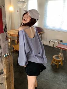 DAZY Áo thun dài tay nữ màu xanh sọc, hở lưng, dáng rộng - Màu xanh lam - Xem 12