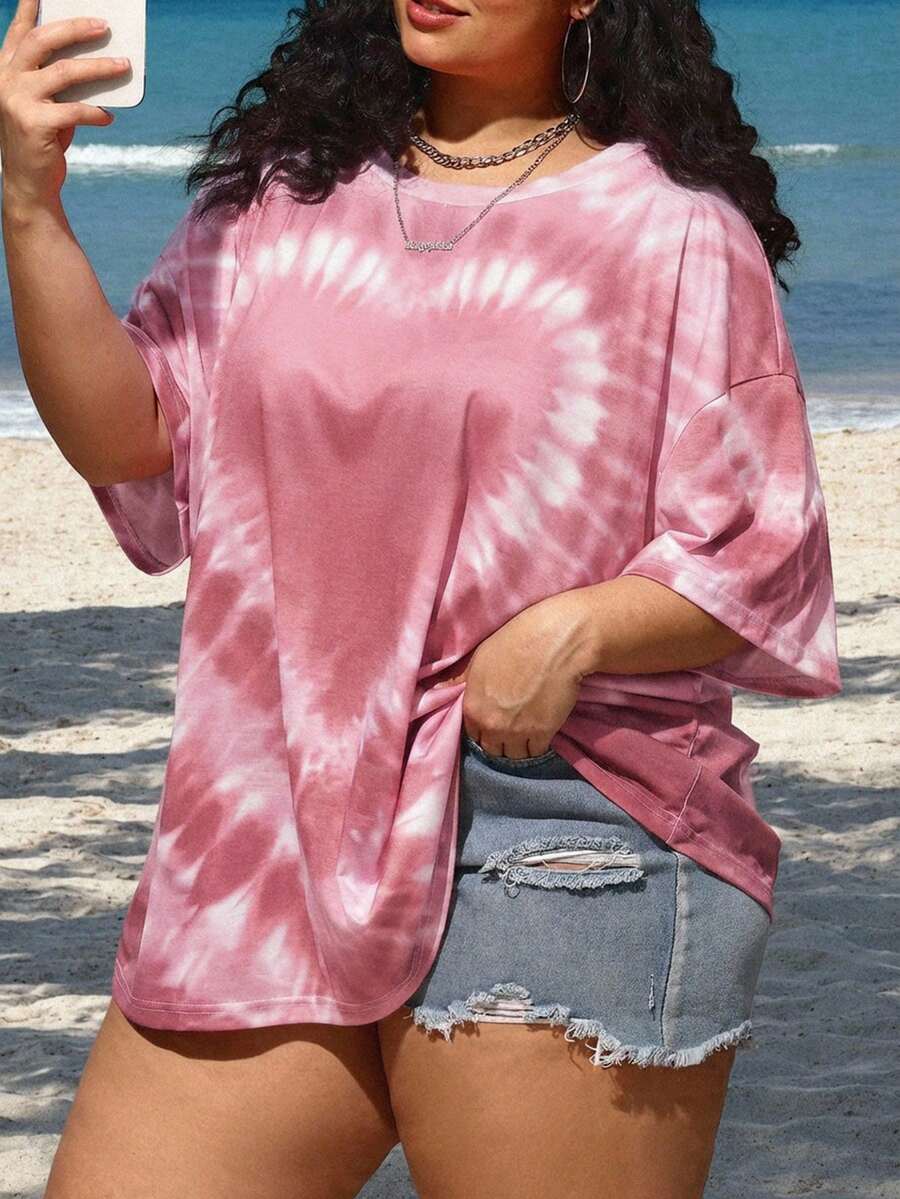 SHEIN CURVE+ Áo thun nữ cỡ lớn in hình trái tim nhuộm tie-dye, dáng rộng, vai rớt - Hồng - Xem 1