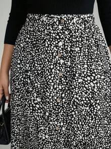 SHEIN LUNE Summer Clothes Plus Size Women's Small Leopard Print Long Skirt With Center Front Button Decoration,Summer Clothes Black And White Skirt Animal Print Skirt Midi Skirts For Women Pattern Skirt Graphic Skirt Long Summer Skirt Vacation Skirts Beach Skirt Vacation Skirts For Women Long Skirts For Women Women's Skirts Beach Skirts For Women Women Summer Skirts High Waist Skirts For Women - Black and White - View 6