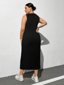 SHEIN Essnce Plus-Size Women's Black Summer Casual Everyday V-Neck Button-Decorated Slim Midi Dress,Sleeveless Stretchy Bodycon Curve Outfits,Simple Style European - Black - View 2