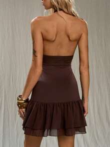 TRNVIE 女士纯色V领露背荷叶边下摆修身迷你连衣裙 - 棕色 - 查看 2