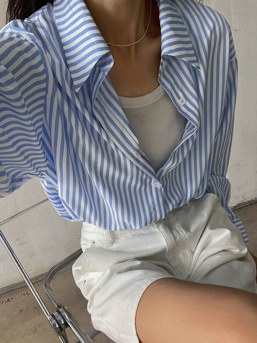 Dazy Tall Camisa casual de mujer con cuello vuelto, estampado de rayas y corte holgado - Azul - Ver 1