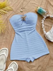 Soleia Bộ jumpsuit cổ yếm bằng vải dệt kim màu trắng có họa tiết, điểm nhấn kim loại, thích hợp cho kỳ nghỉ biển. - Màu xanh lam - Xem 3