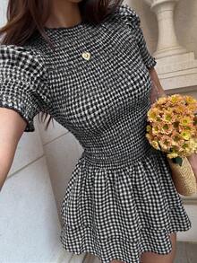 Sunnyshic Women's Red Plaid Elastic Round Neck Petal Sleeve A-Line Hem Fitted Romantic Beach Vacation Mini Dress - Black and White - View 4