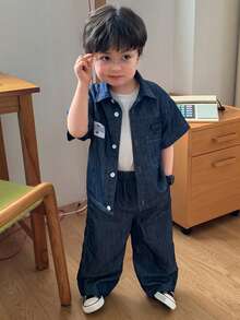 DAZY 男婴休闲时尚街头通勤字母印花短袖牛仔衬衫和牛仔裤套装，春夏秋季 - 藍色 - 查看 5