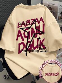 Manfinity Dauomo 男士美式街头复古涂鸦字母星形印花T恤，夏季宽松休闲短袖上衣 - 卡其色 - 查看 1