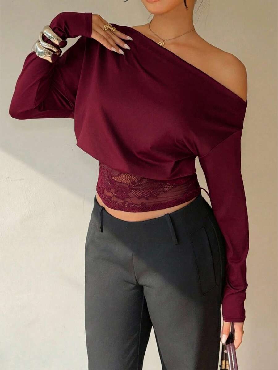Siren Gaze 女士蕾丝拼接斜肩长袖T恤，秋冬新品 - 酒紅色 - 查看 1