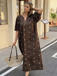 Livesso Women's Minimalist Printed V-Neck Short Sleeve Dress - Brown - View 5