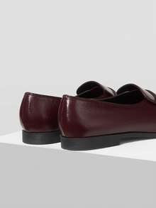 MOTF WOMEN PU LEATHER METAL DETAIL FLATS VALENTINE'S DAY SPRING SHOES - Burgundy - View 7