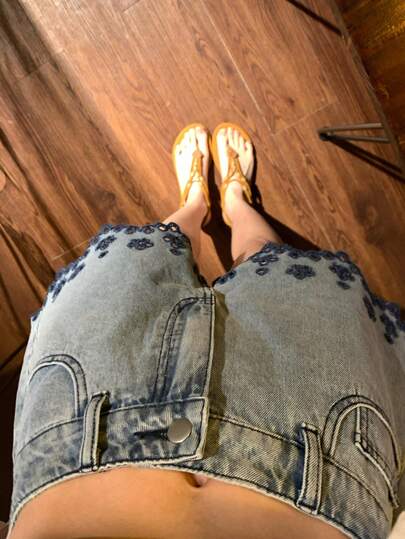 DAZY Women's Hollow Embroidered Korean Style Summer Sexy Versatile Denim Shorts Jorts