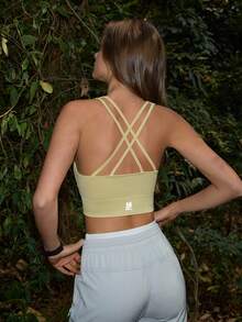SHEIN In My Nature Sujetador deportivo minimalista de unicolor, cuello cuadrado, casual, cómodo y transpirable - Verde - Ver 7