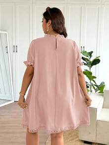 SHEIN Frenchy 大码纯色圆领花瓣袖休闲迷你连衣裙 - 粉色 - 查看 2