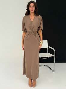 Aloruh 女士纯色V领短袖扭腰修身连衣裙 - 卡其色 - 查看 4