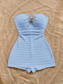 Soleia Bộ jumpsuit cổ yếm bằng vải dệt kim màu trắng có họa tiết, điểm nhấn kim loại, thích hợp cho kỳ nghỉ biển. - Màu xanh lam - Xem 5
