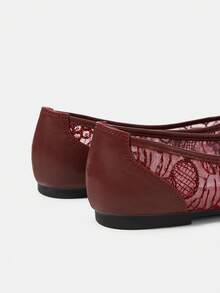 CUCCOO HITCHD 酒红色网眼花朵方头文字腰带舒适柔软简约通勤女平底鞋 - 酒紅色2 - 查看 10