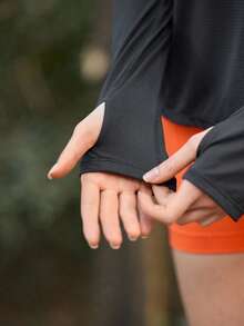 SHEIN In My Nature 女士户外黑色长袖T恤，带网眼拼接拇指孔和反光饰边 - 黑色 - 查看 6