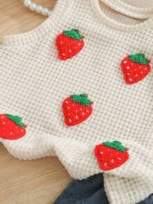 Cozy Pixies 2pcs/Set Baby GirlSummer White Knit Jacquard Strawberry Vest & Elastic Waist Denim Shorts Outfit - Multicolor - View 3