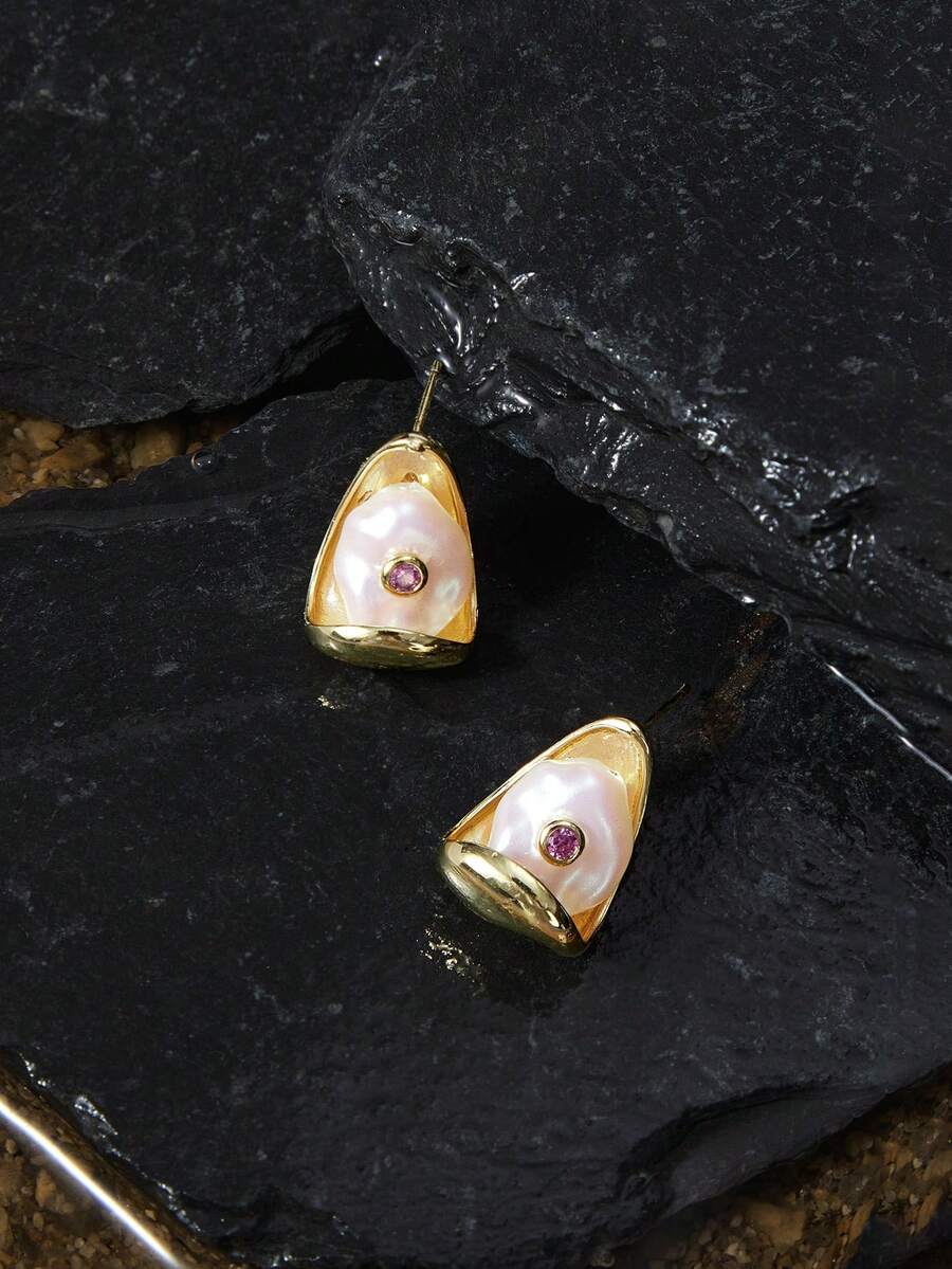 Opalesca Fashion Plastic Pearl Earrings - Gold - View 1