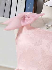 SHEIN Textured Fabric Flower Girl Dress With Bow Shoulder Decor, A-Line Silhouette, Short Length, Suitable For Weddings, Parties, Birthdays, Banquets - Pink - View 8