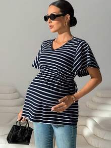 MaterniWear 孕妇休闲V领条纹短袖T恤，夏季 - 藍色 - 查看 4