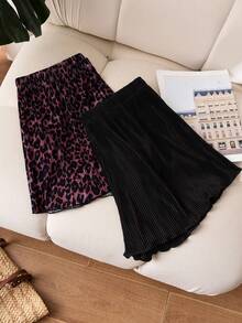 SHEIN CURVE+ Plus Size Summer Casual Leopard Print & Solid Color Pleated Shorts/Graphic Tees - Multicolor - View 7