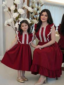 Emery Rose Kids Emery Rose Kids Vestido casual con cuello redondo, volantes en el bajo y contraste de colores para niña - Rojo - Ver 5