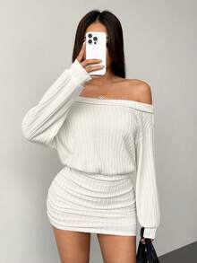 SHEIN PETITE 女款露肩蓬鬆純色洋裝 白色露肩毛衣洋裝 長袖針織洋裝 露肩毛衣洋裝 小碼女款 - 白色 - 查看 4