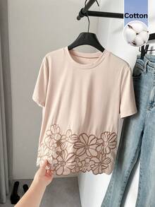 SHEIN Frenchy 女士休闲棉质花卉刺绣圆领短袖百搭T恤，适合外出、情人节、海滩、生日等各种场合，也适合夏季、情人节、狂欢节、派对、婚礼、生日等场合，优雅百搭，适合度假、休闲等各种场合，是参加派对或节日活动的理想之选。 - 棕色 - 查看 4