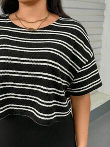 SHEIN Essnce 大码女装春夏时尚休闲宽松舒适日常杏色条纹短袖露脐上衣和黑色马甲长裙两件套，适合机场穿搭、外出服、返校季、开学季、居家休闲等场合。 - 黑色 - 查看 5