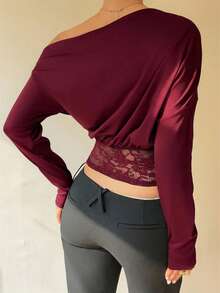 Siren Gaze 女士蕾丝拼接斜肩长袖T恤，秋冬新品 - 酒紅色 - 查看 2