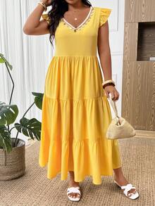SHEIN Frenchy 大码女式V领短袖荷叶边下摆时尚度假连衣裙 - 黃色 - 查看 4