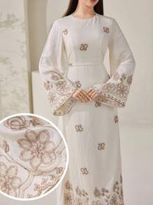 Veilorie 女士花卉刺绣圆领喇叭袖优雅阿拉伯风格连衣裙 - 杏色 - 查看 1