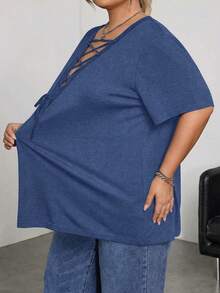 SHEIN CURVE+ Plus Size Solid Color Deep V-Neck Criss-Cross Casual Short Sleeve T-Shirt - Navy Blue - View 3