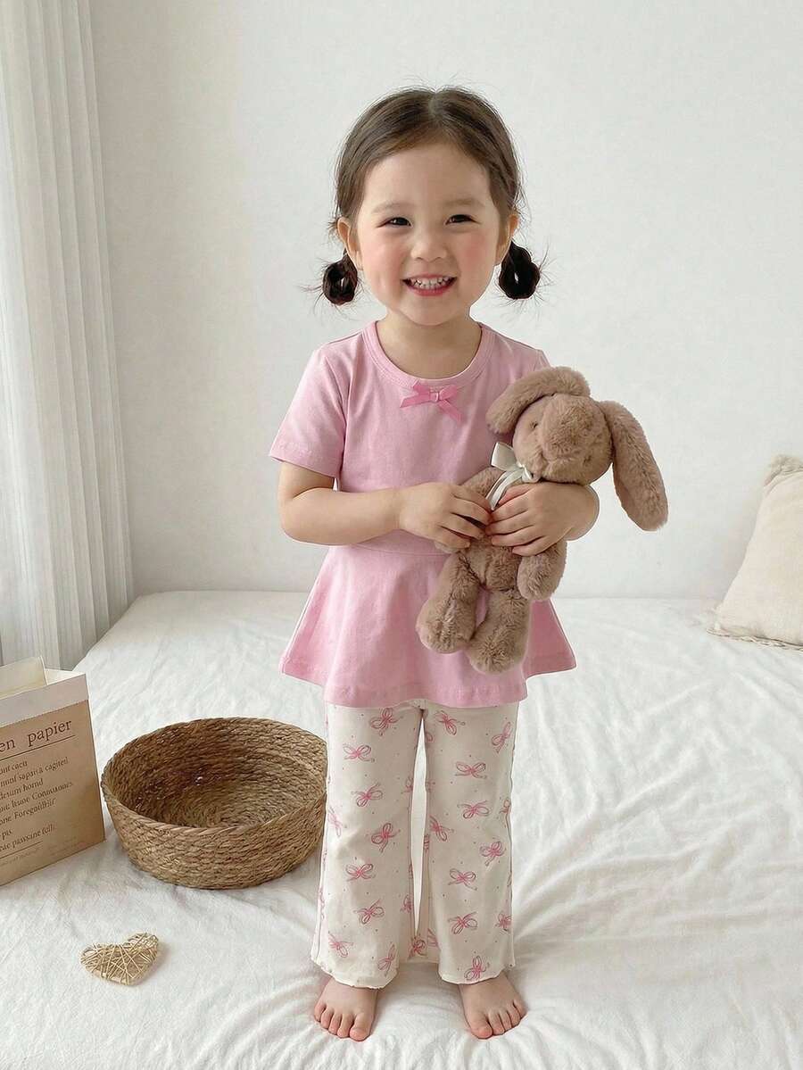 2 Stücke/Set Mädchen elegantes, süßes rosa Patchwork-Set mit Rüschenkragen, Schleifendekor, Kurzarmoberteil und apricotfarbenem Schmetterlingsdruck, weite Hosenbeine, bequeme Homewear - Pink - Übersicht 1