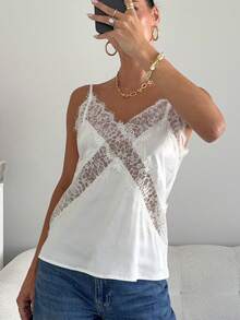 Siren Gaze 女士纯色蕾丝拼接简约吊带背心，性感白色蕾丝缎面拼接简约吊带背心，适合约会之夜、闺蜜聚会、生日派对、情人节、夜店、节日派对等场合。 - 白色 - 查看 2