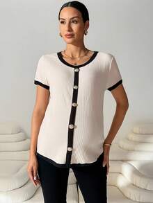 MaterniWear Trang phục mùa hè, Quần áo công sở cho bà bầu, Trang phục công sở cho bà bầu, Áo công sở cho bà bầu. Áo thun dệt kim ôm dáng màu mơ với điểm nhấn màu đen tương phản và cúc kim loại, hoàn hảo cho bà bầu, lý tưởng cho việc đi làm hoặc đi chơi. Áo thun dệt kim gân viền tương phản cho bà bầu, Áo cardigan tay ngắn, Áo gân cho nữ, Áo tay ngắn cho nữ, Áo cho nữ, Áo cardigan thanh lịch, Áo tay ngắn kiểu Pháp, Áo thanh lịch cho nữ, Áo gân tay ngắn, Áo công sở nữ, Áo dệt kim thanh lịch cho nữ, Áo thường ngày cho nữ, Áo sơ mi và áo kiểu thanh lịch cho nữ, Áo kiểu thông minh, Áo blouse cho nữ, Áo thường ngày cho nữ, Áo thông minh cho nữ, Áo blouse có cúc, Áo trắng cho nữ, Áo công sở, Áo trắng và đen, Áo dệt kim gân, Áo cotton cho nữ, Áo cho mùa hè, Áo blouse, áo thun cho nữ, Trang phục thường ngày cho nữ, Áo và áo blouse cho nữ, Áo blouse, áo thun cho nữ, Áo công sở thường ngày, Áo sơ mi cho nữ, Áo cotton thường ngày cho nữ, Áo blouse cho nữ, Áo thun - Màu Khaki - Xem 6