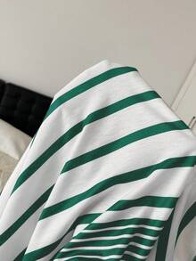 SHEIN Frenchy 大码夏季休闲条纹纽扣装饰短袖连衣裙 - 墨綠色 - 查看 7