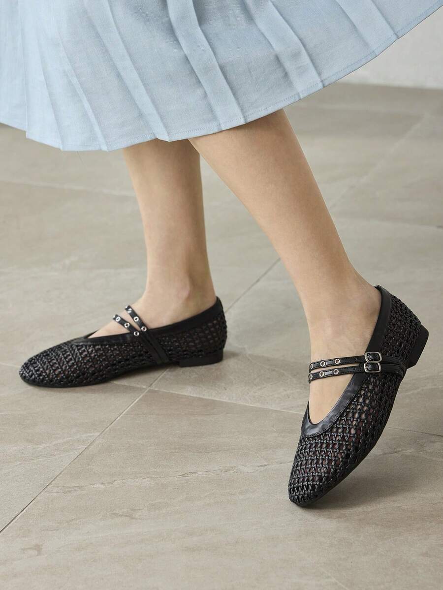 MOTF 女士孔眼系带编织平底鞋 - 黑色 - 查看 2