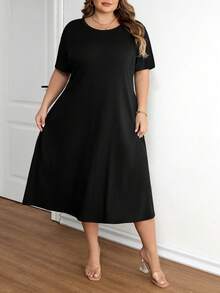 SHEIN CURVE+ Plus Size Women's Basic Versatile Solid Color Hidden Pocket A-Line Dress - Black - View 6
