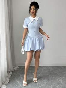Pariaura 女士夏季法式优雅甜美撞色拼接翻领短袖假口袋金色手工缝制纽扣装饰修身休闲喇叭迷你连衣裙 - 淺藍色 - 查看 4