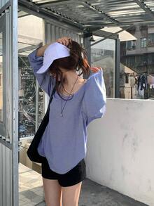 DAZY Áo thun dài tay nữ màu xanh sọc, hở lưng, dáng rộng - Màu xanh lam - Xem 7