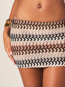 MISSGUIDED Conjunto de dos piezas de top halter de cuello de cárdigan y minifalda con estampado de zigzag, ajustado, coordinado, para festival, verano, vacaciones, playa, club - Multicolor - Ver 4