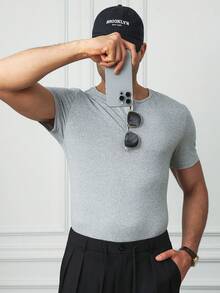 HUEFORM Men's Casual Daily Commute Short Sleeve T-Shirt - Grey - View 5