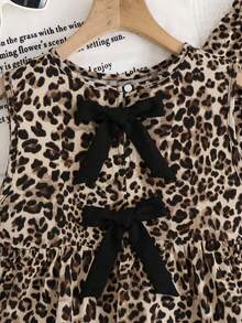 SHEIN 2pcs/Set Tweeb Girl Ditsy Floral Sleeveless Top & Loose Casual Pants Set Kids Leopard Outfit Leopard Print Two Piece Set Girls Leopard Outfit - Apricot - View 4