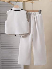 SHEIN 两件套女童休闲套装，春夏秋季皆宜，包含无袖V领上衣和阔腿裤，适合海滩、度假、休闲聚会、节日、毕业典礼等场合。 - 杏色 - 查看 2